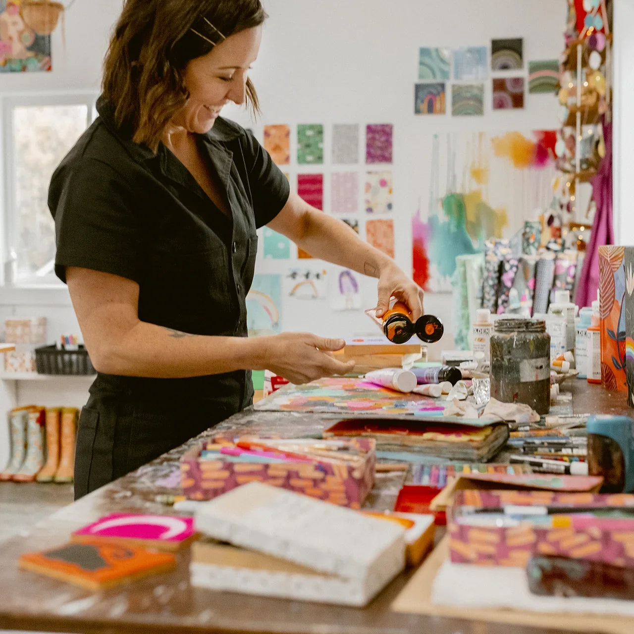 Art Oasis- Virtual online mixed media art retreat happens October 17 -23, 2026