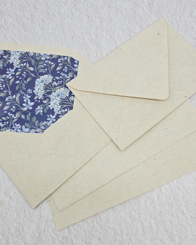 Linen textured card paper and envelope with blue hydrangea flowers print lining ( Set of 2)